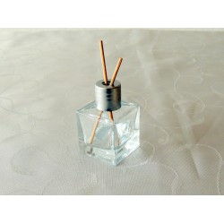 Kare Esans Şişesi 100 cc